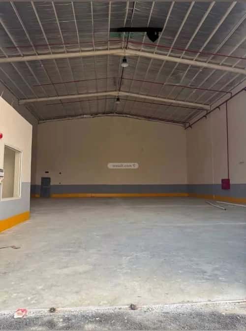 مستودع  في الغنامية 4