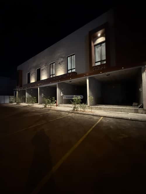 239 sqm shop in Dhahrat Laban 1