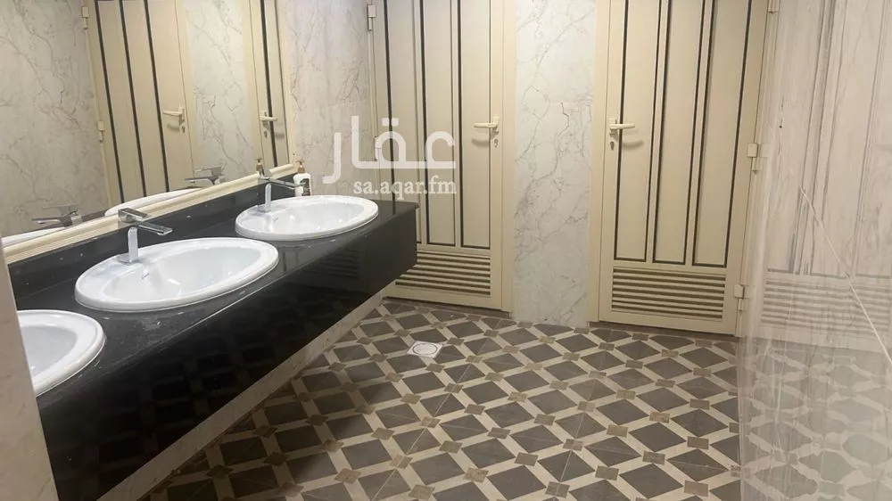 10 bedroom villa in At Tahliyah 17