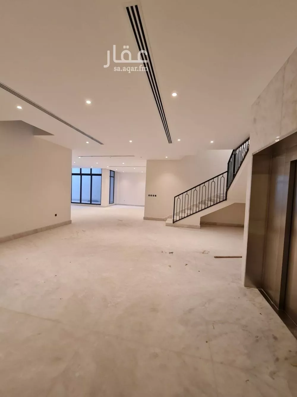 6 bedroom villa in Al Hizam Al Akhdar 17