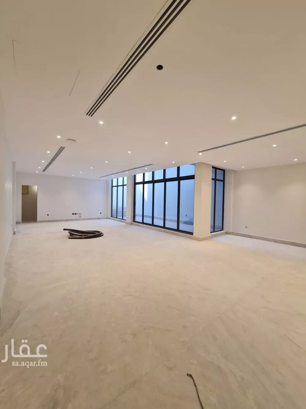 6 bedroom villa in Al Hizam Al Akhdar 22
