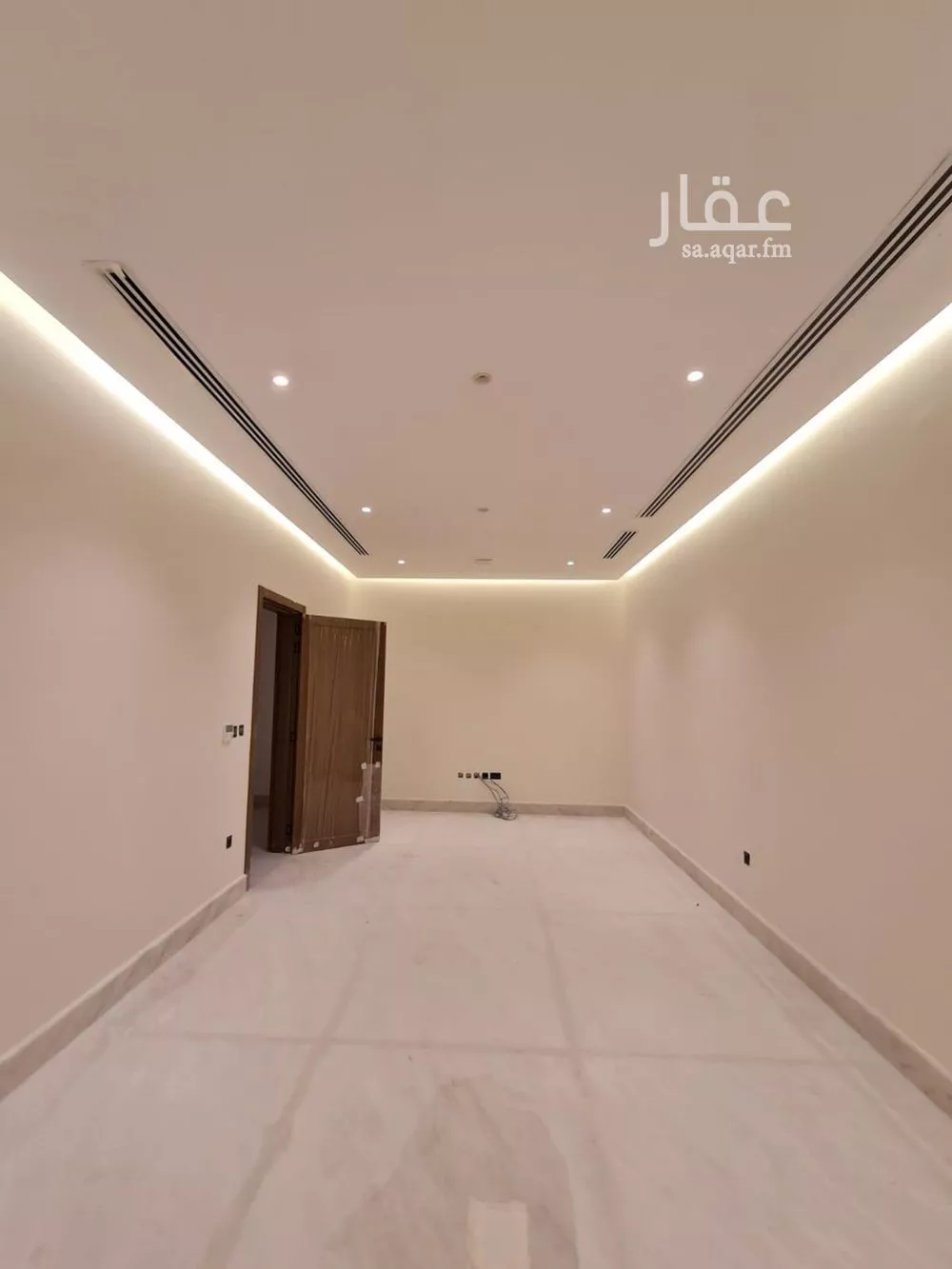 6 bedroom villa in Al Hizam Al Akhdar 6
