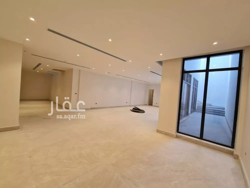 6 bedroom villa in Al Hizam Al Akhdar 10