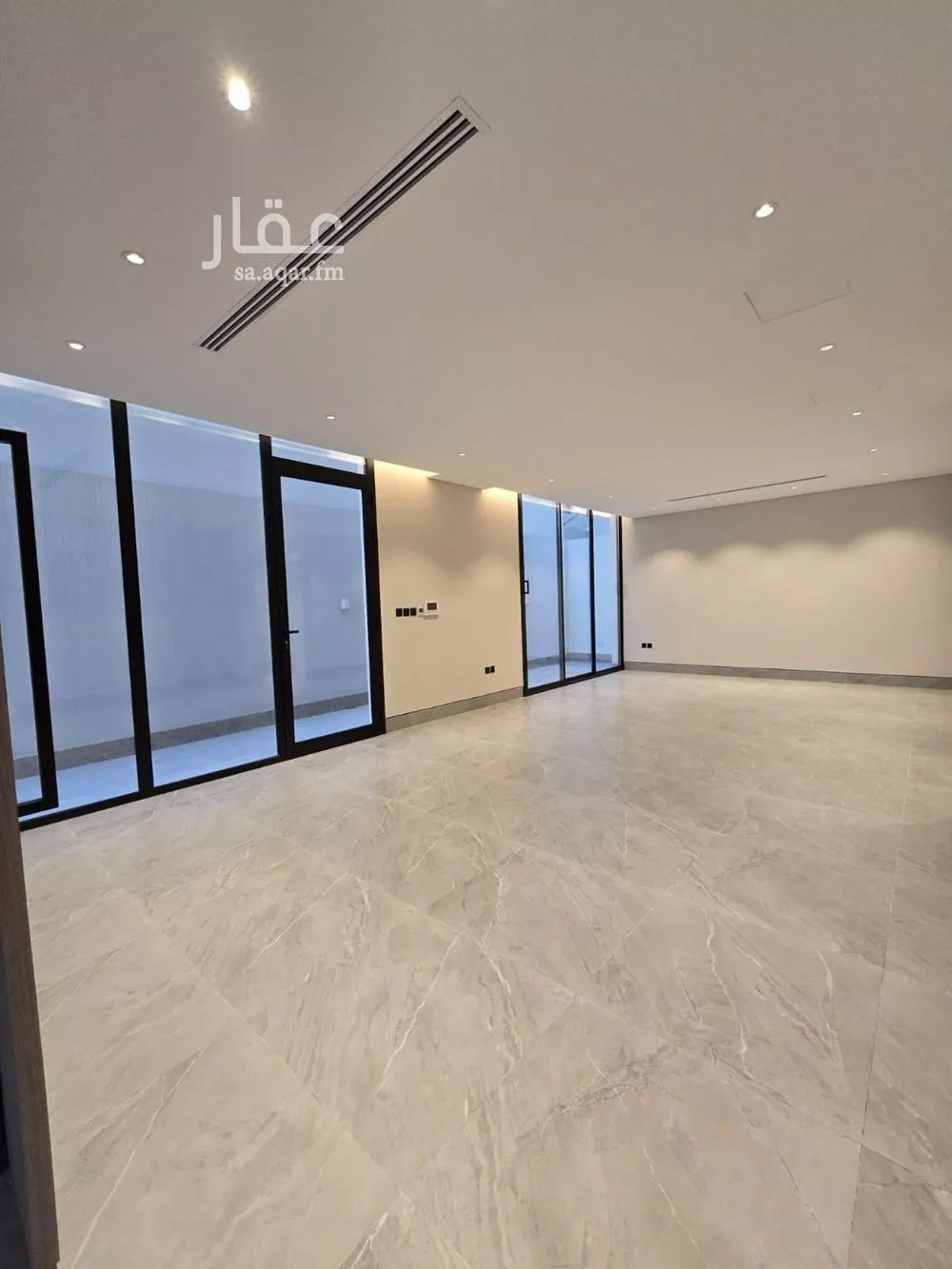 فيلا 4 غرف في البحر 6