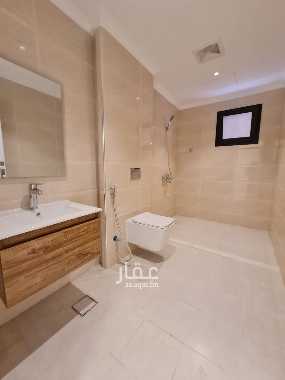 4 bedroom villa in Al Rakah Ash Shamaliyah, Eastern Province 17