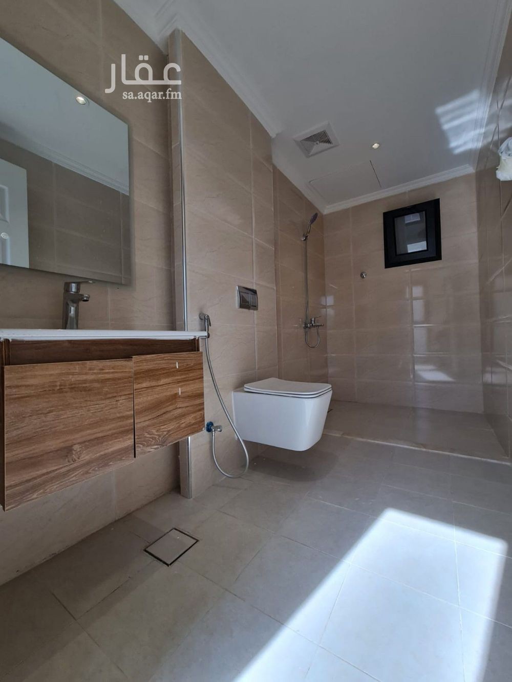 4 bedroom villa in Al Rakah Ash Shamaliyah, Eastern Province 16