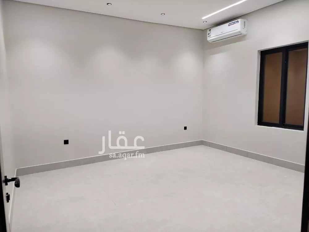 شقة 4 غرف في الحمرا 12
