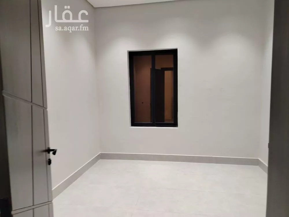 شقة 4 غرف في الحمرا 3