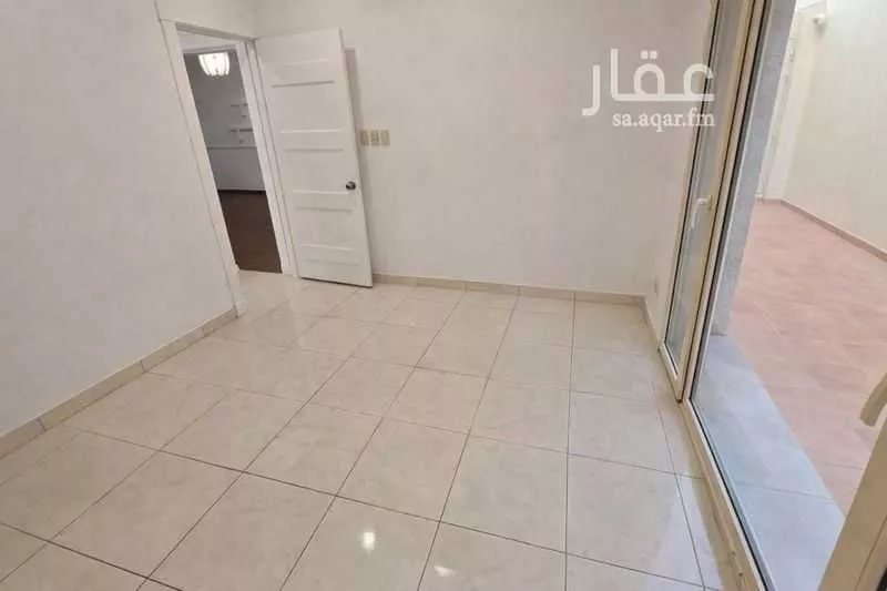 فيلا 7 غرف في الكورنيش 6