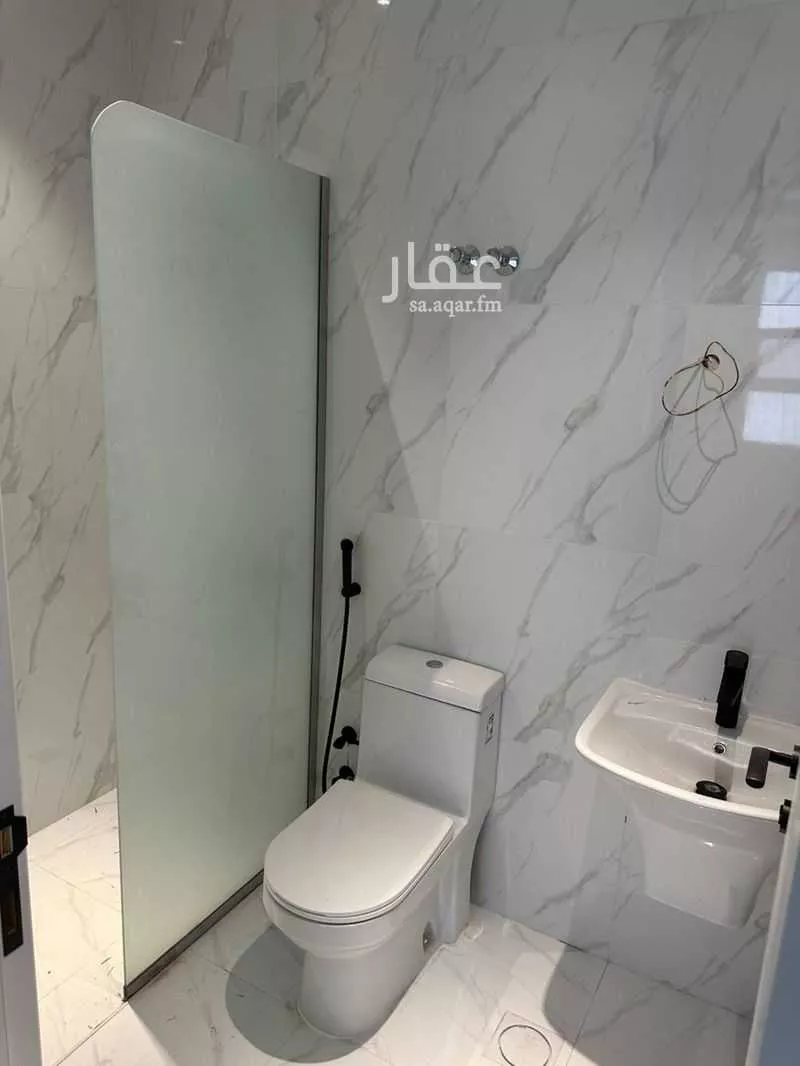 5 bedroom villa in Qurtubah 4