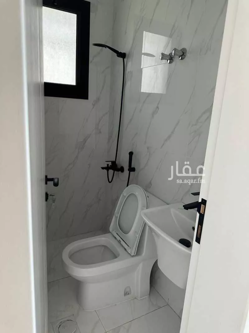 5 bedroom villa in Qurtubah 9