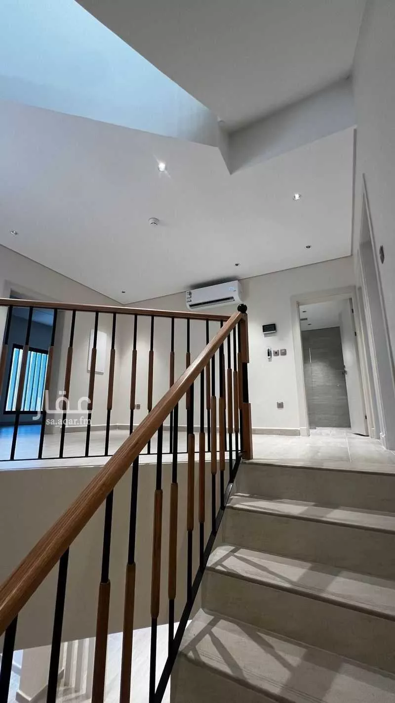 11 bedroom villa in Al Hizam Al Thahabi 7