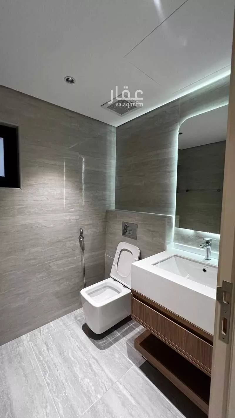 11 bedroom villa in Al Hizam Al Thahabi 10