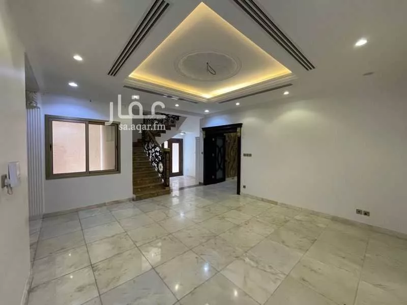 5 bedroom villa in Ar Rakah Al Janubiyah 7