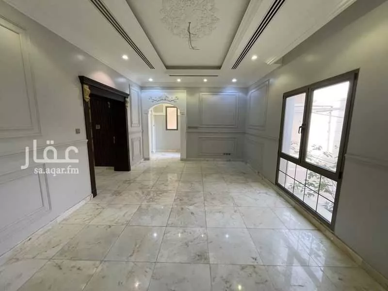 5 bedroom villa in Ar Rakah Al Janubiyah 8