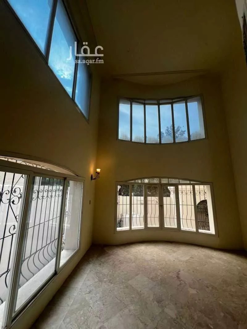 فيلا 4 غرف في البندرية 11