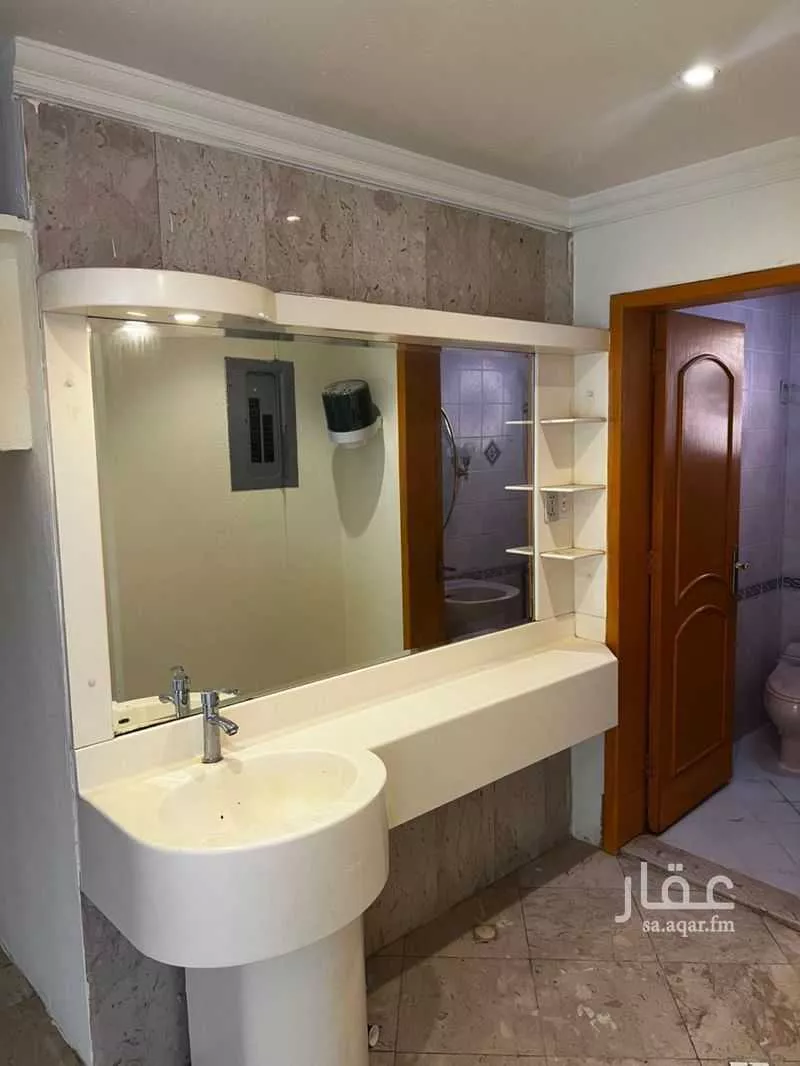 فيلا 4 غرف في البندرية 12