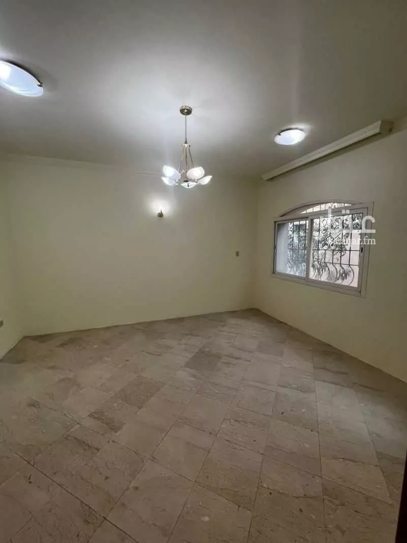 فيلا 4 غرف في البندرية 15