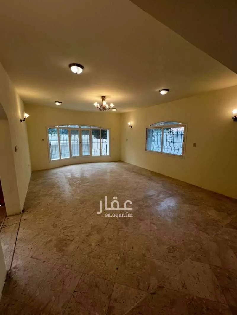 فيلا 4 غرف في البندرية 18