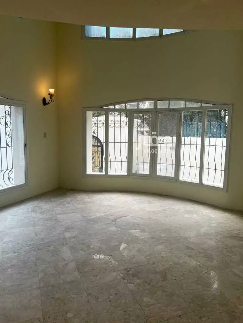 فيلا 4 غرف في البندرية 9