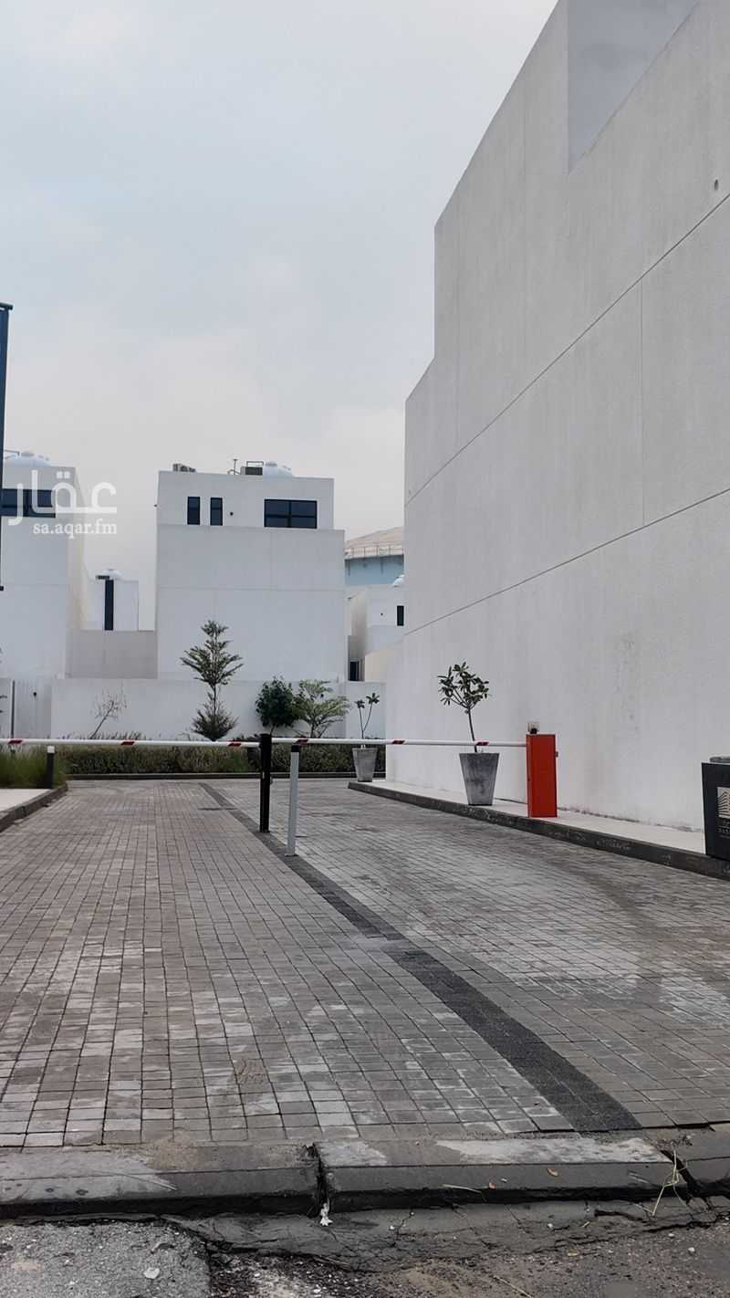 4 bedroom villa in Al Khuzama, Eastern Province 22