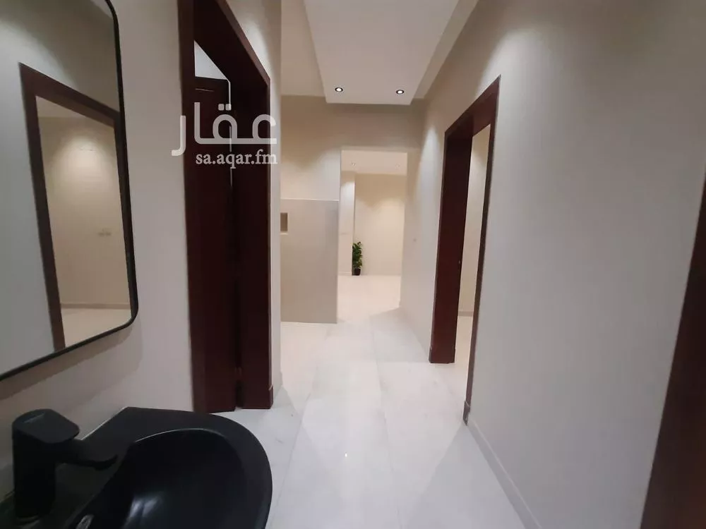شقة 4 غرف في الحمرا 6
