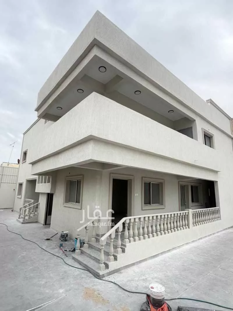 10 bedroom villa in Al Aqrabiyah 6