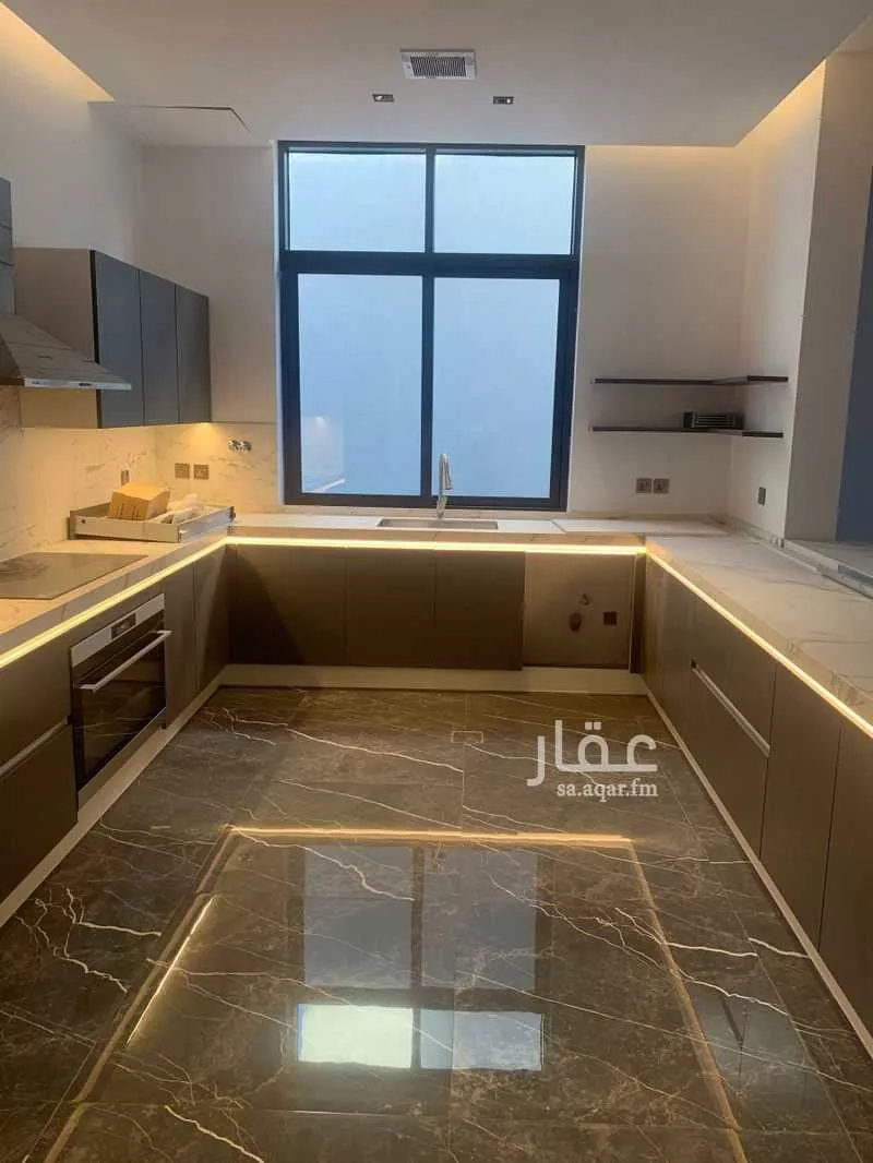 5 bedroom villa in Al Buhairah 15