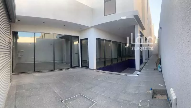 5 bedroom villa in Al Buhairah 5