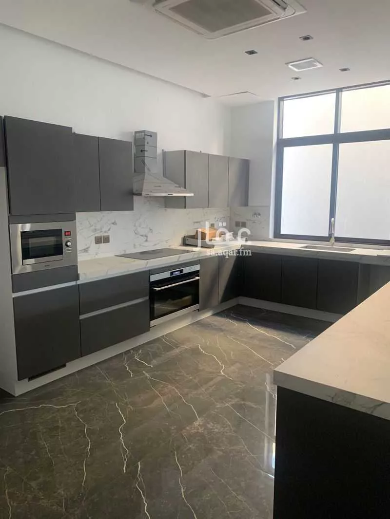 5 bedroom villa in Al Buhairah 7