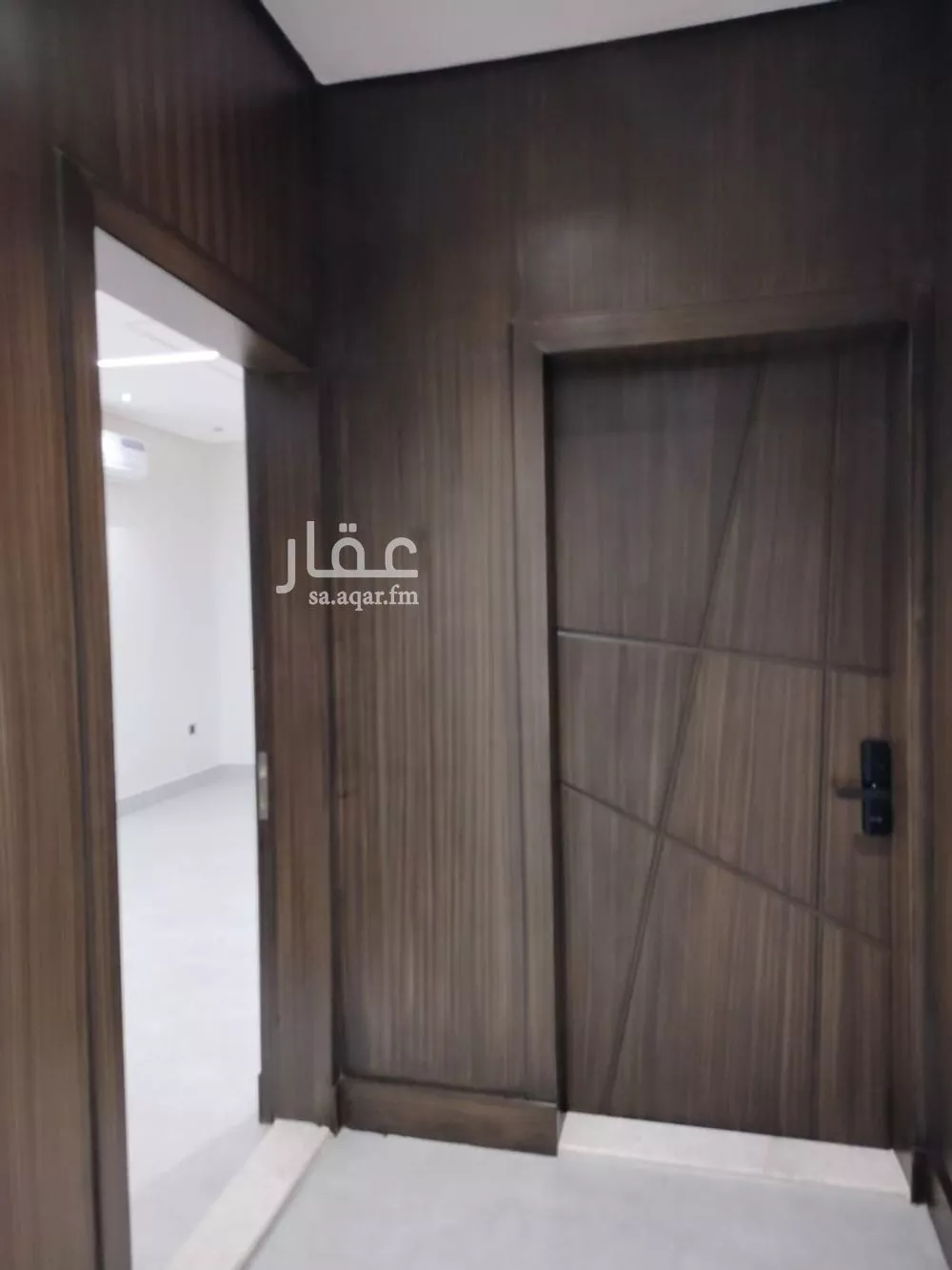 شقة 4 غرف في الحمرا 6