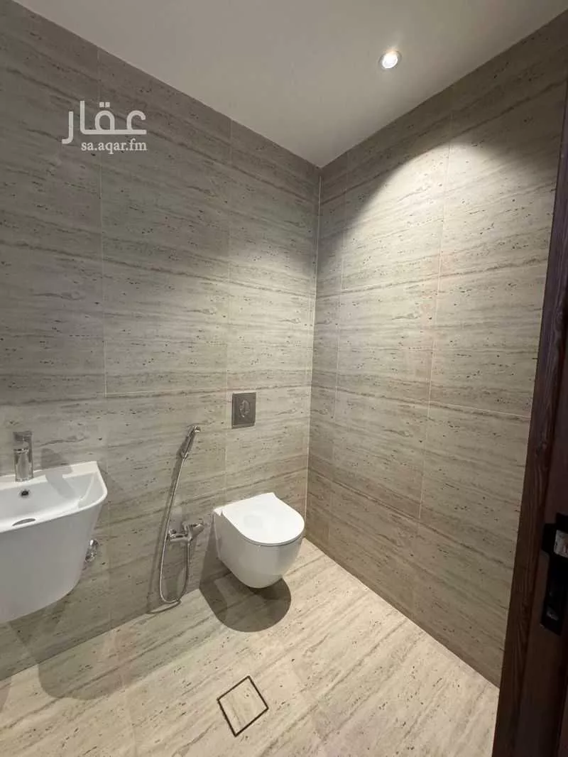 3 bedroom apartment in Al Bahr 5