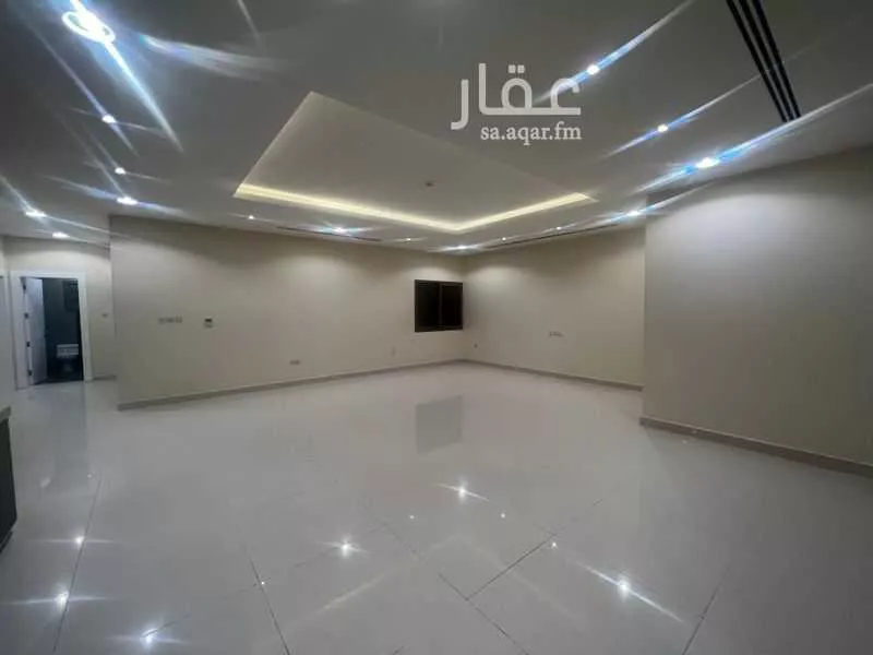 شقة 4 غرف في الحمرا 11