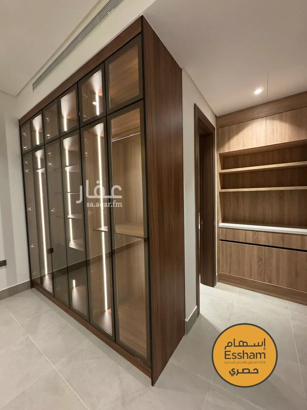 3 bedroom apartment in Al Hizam Al Thahabi 4