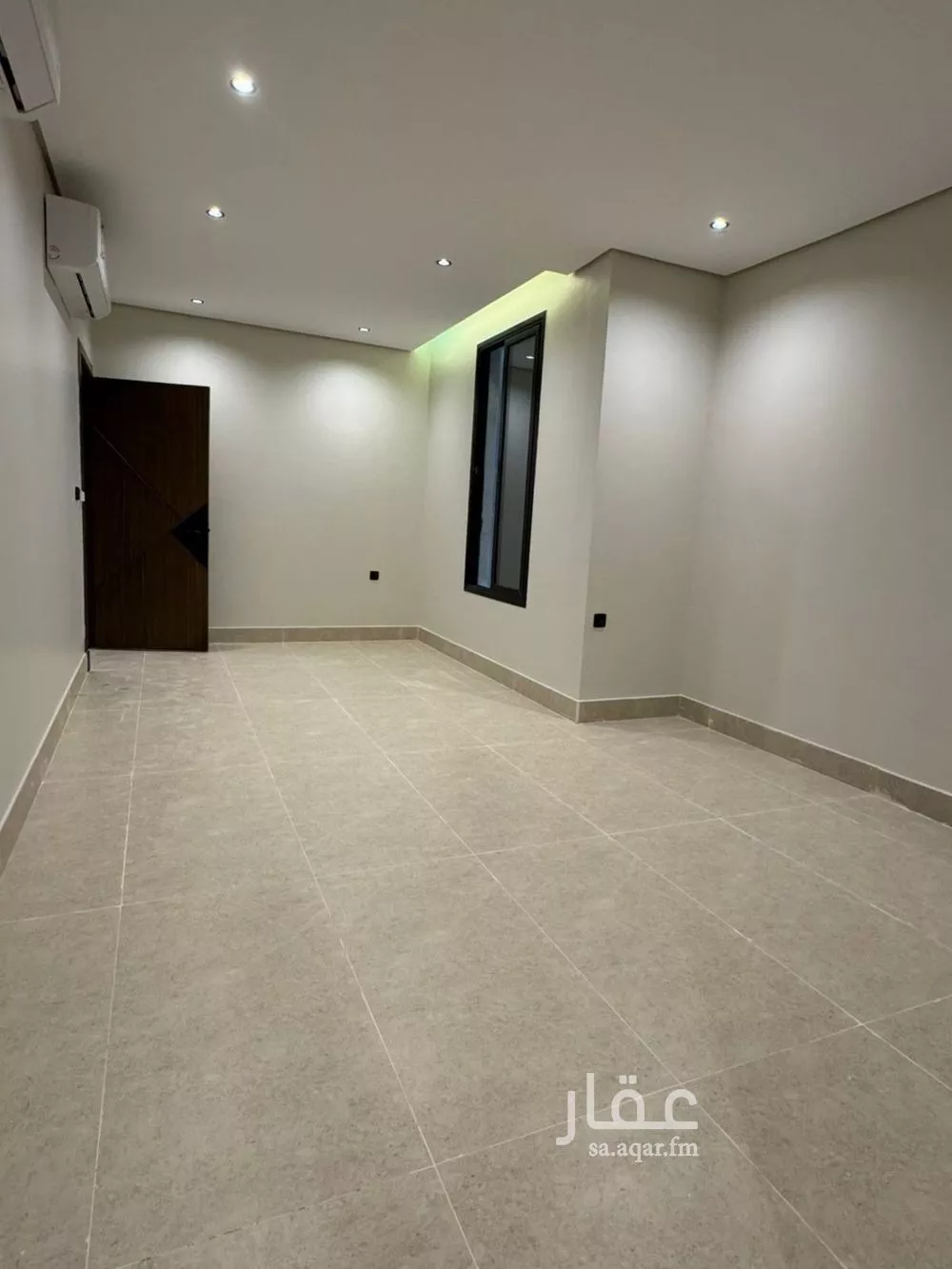 5 bedroom apartment in Al Hamra 5