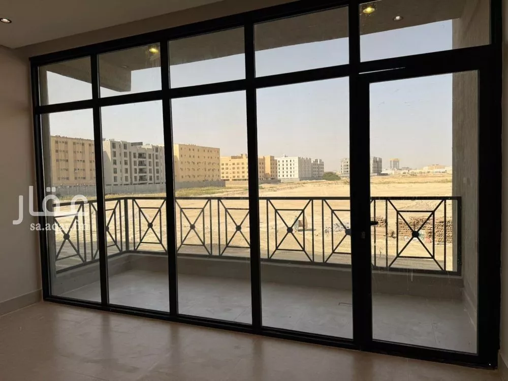 5 bedroom apartment in Al Hamra 7