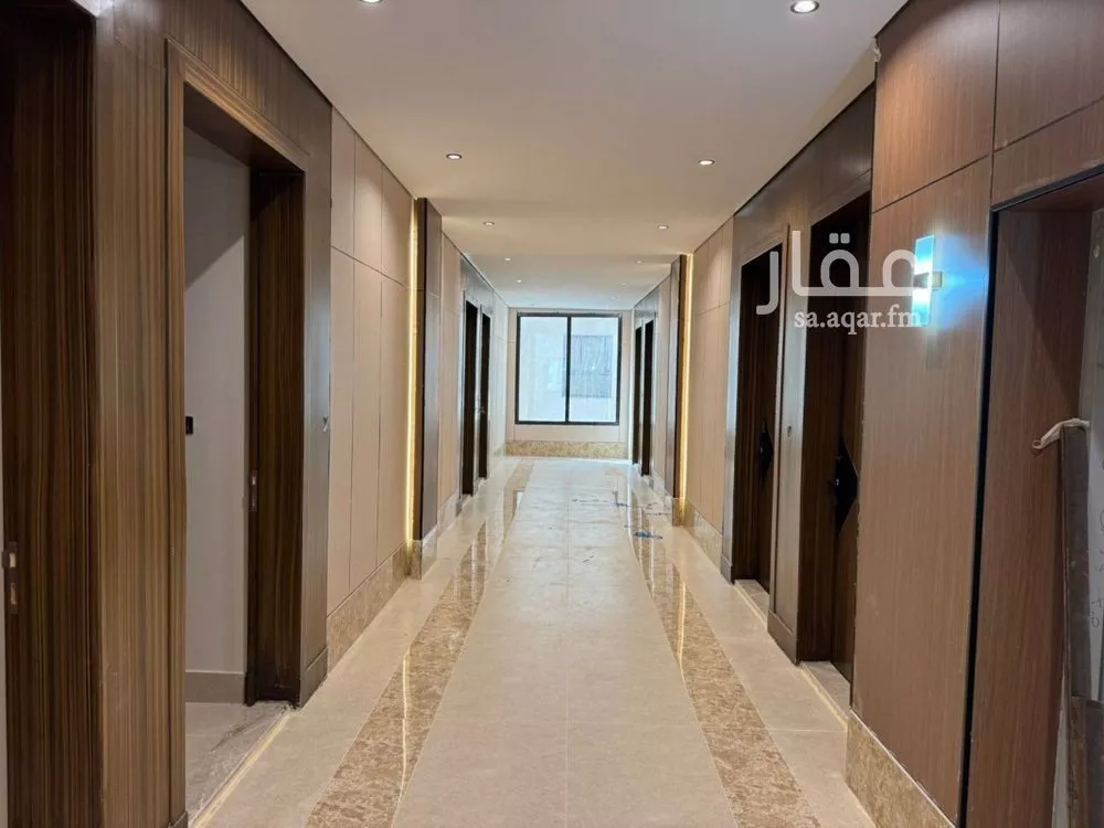 5 bedroom apartment in Al Hamra 10