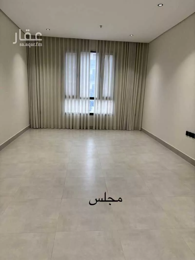 5 bedroom apartment in Al Hamra 14