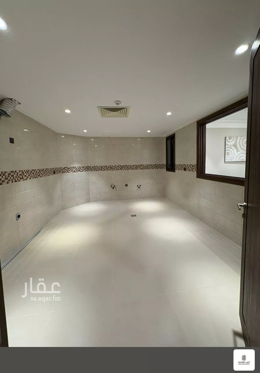 5 bedroom apartment in Al Bandariyah 5