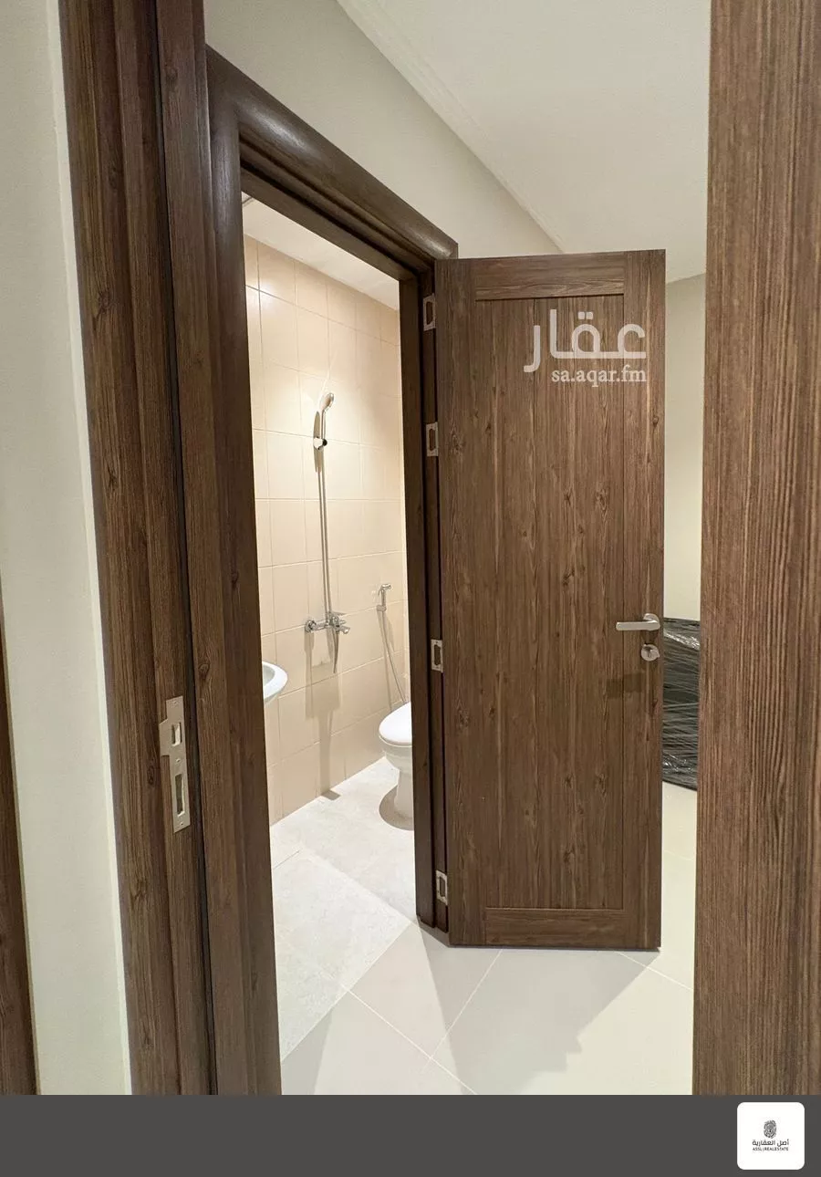 5 bedroom apartment in Al Bandariyah 7