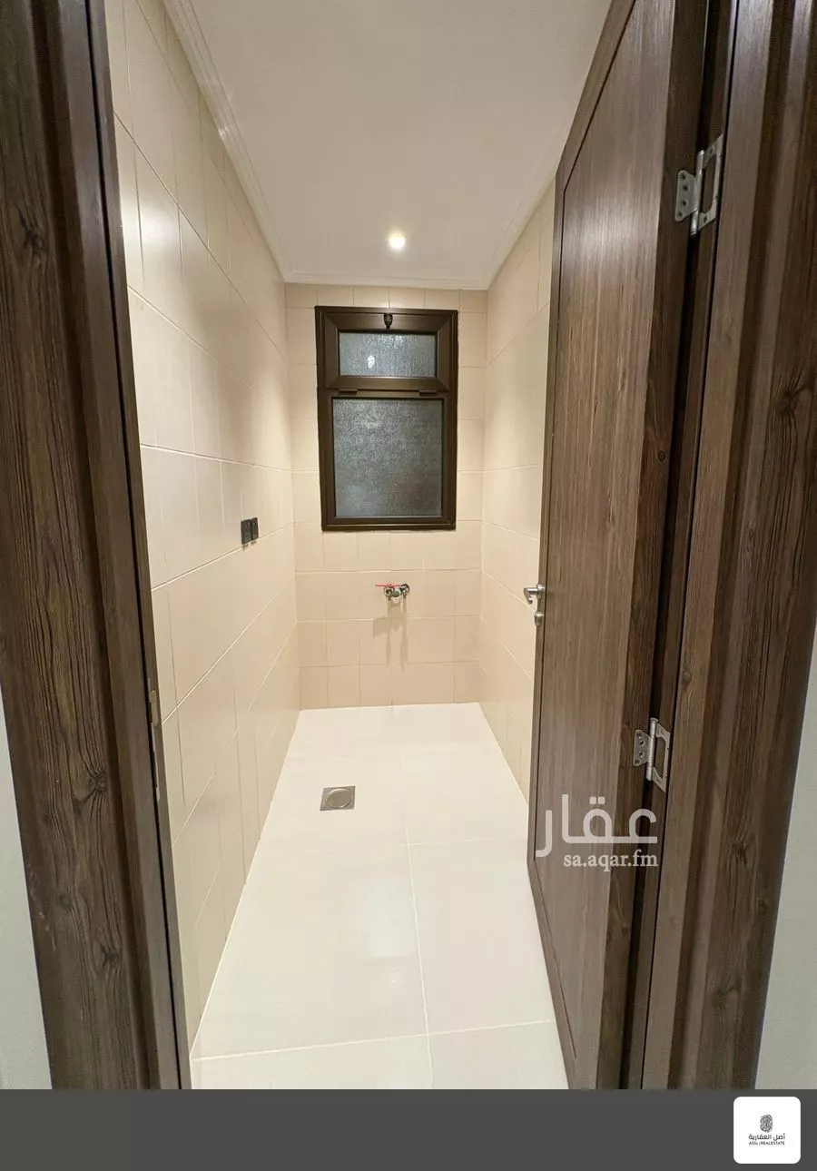 5 bedroom apartment in Al Bandariyah 8