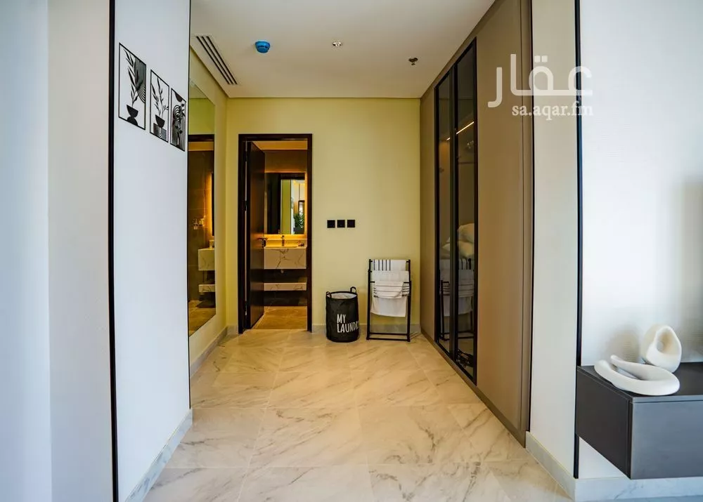 2 bedroom apartment in Al Hamra, Eastern Province 10