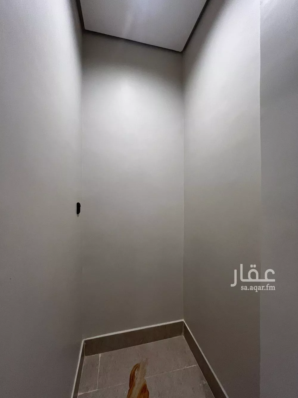 شقة 5 غرف في الحمرا 9