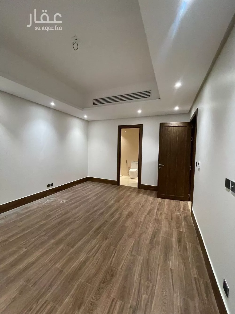 شقة 5 غرف في البندرية 10