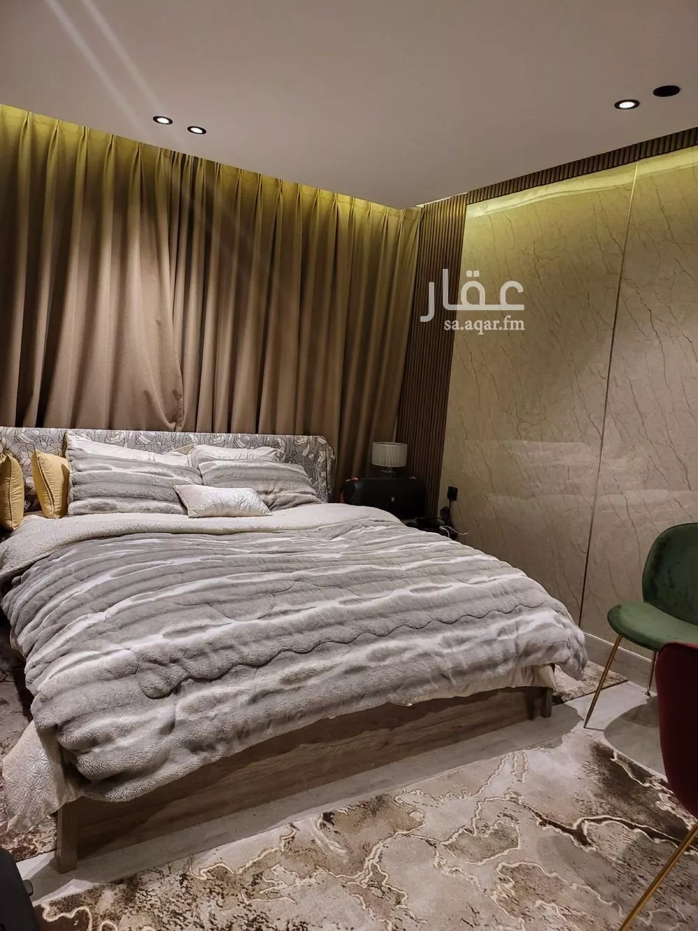 5 bedroom apartment in Al Hamra 4