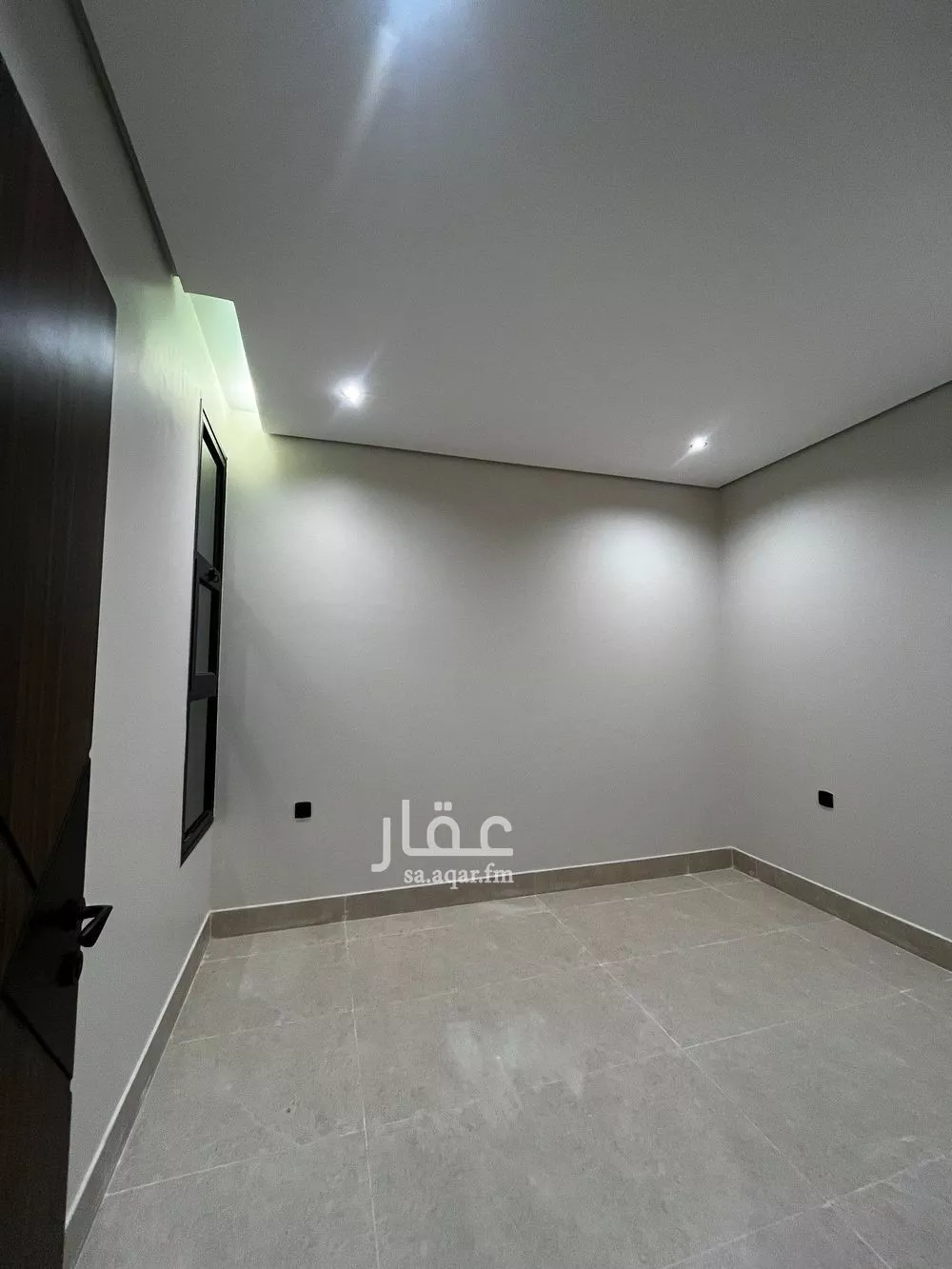 5 bedroom apartment in Al Hamra 9