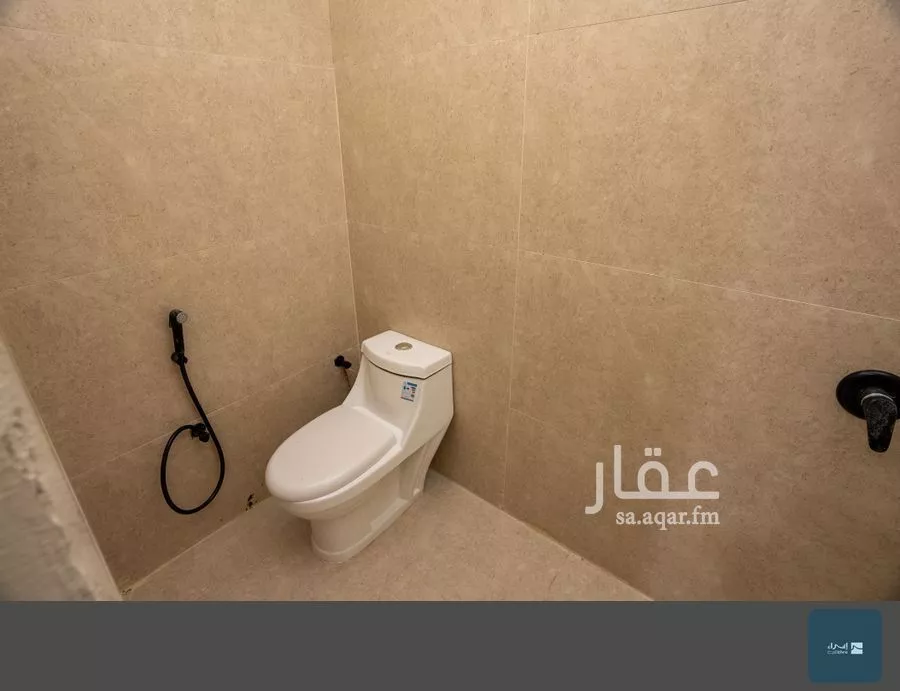 شقة 5 غرف في الحمرا 10