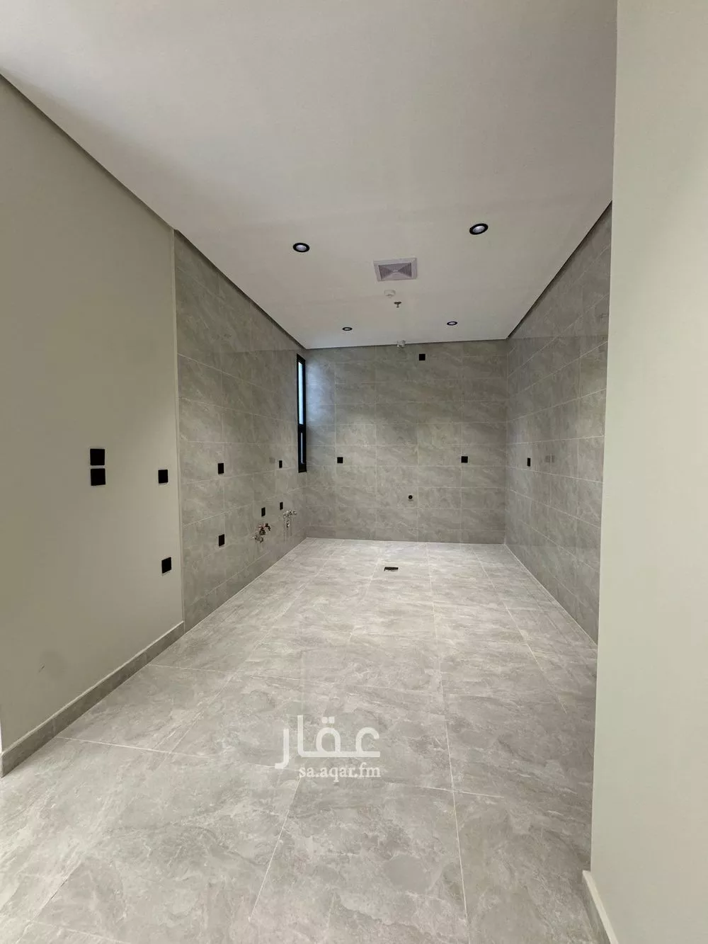 3 bedroom apartment in Al Hamra 6