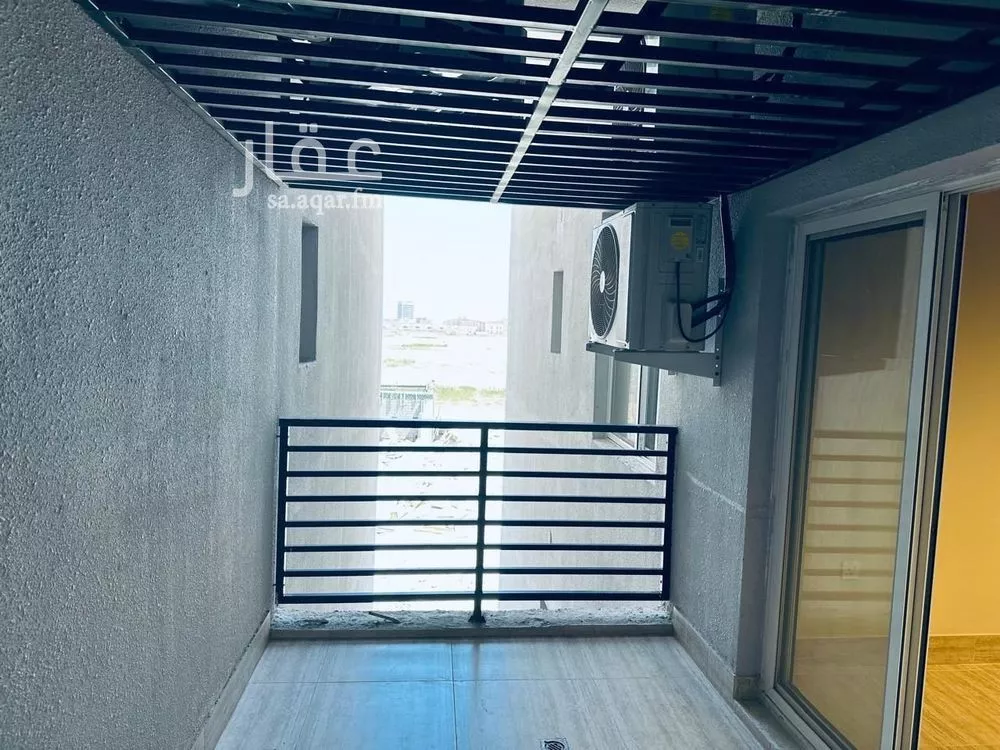 4 bedroom apartment in Al Hamra 14
