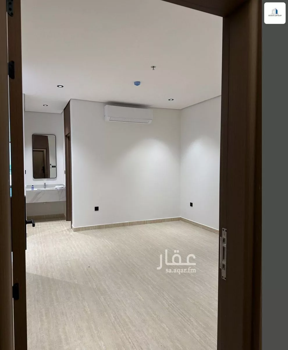 5 bedroom apartment in Al Khour 13